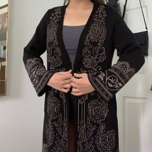 Long black cardigan with gold design